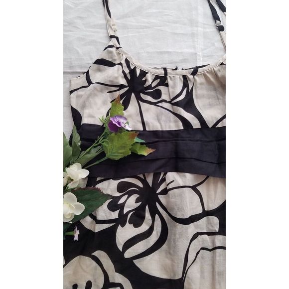 New York and Company Women's Size 8 Spaghetti Strap Black and Beige Top - Picture 10 of 10